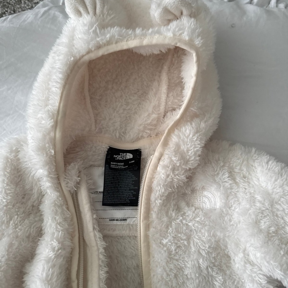 The North Face Cream Sherpa Jacket Cozy Winter Essential